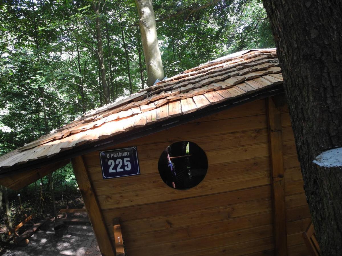 Treehouse V Brdech Vila Bohutín Exterior foto