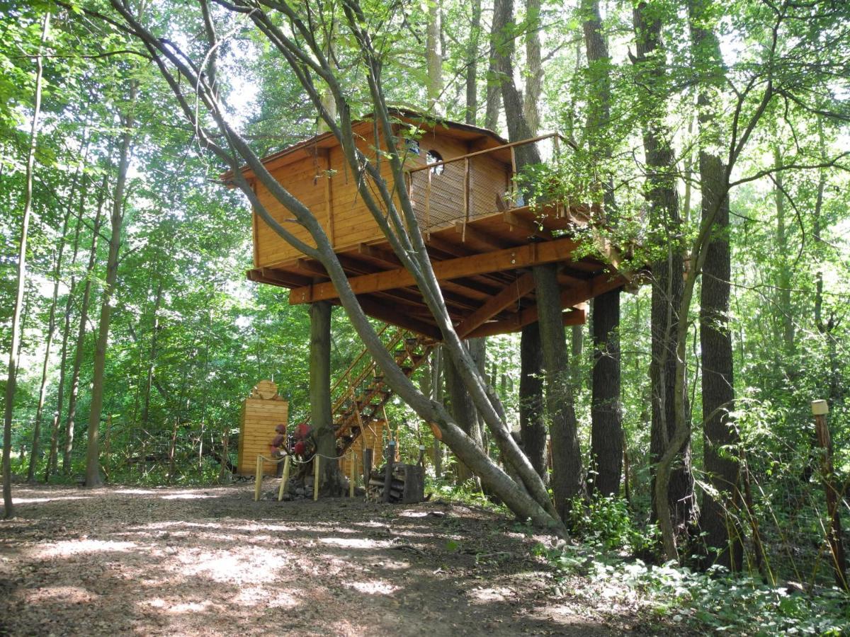 Treehouse V Brdech Vila Bohutín Exterior foto